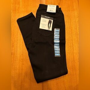 Nine West Black Skinny Jeggings